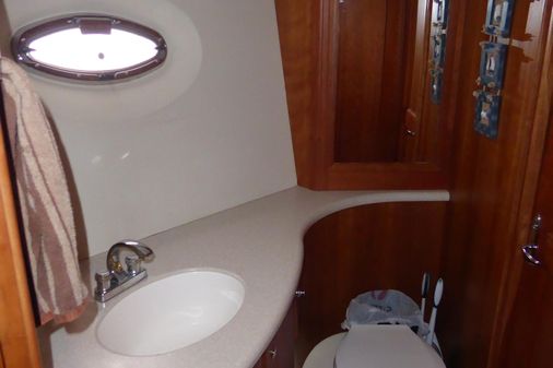 Silverton 410 Sport Bridge image