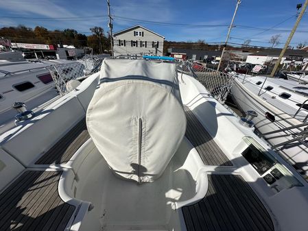 Beneteau 331 image