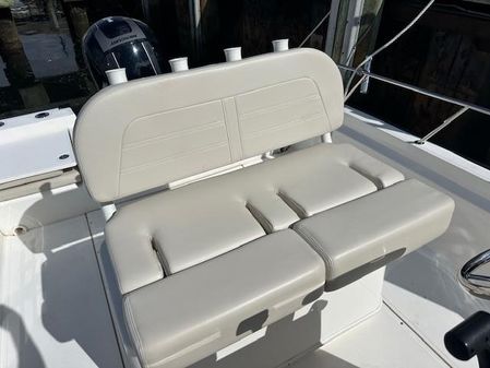 Boston Whaler 210 Montauk image