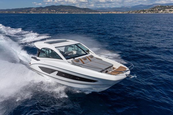 Beneteau Gran Turismo 32 - main image