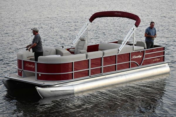 Bentley Pontoons 240 Fish N Cruise - main image