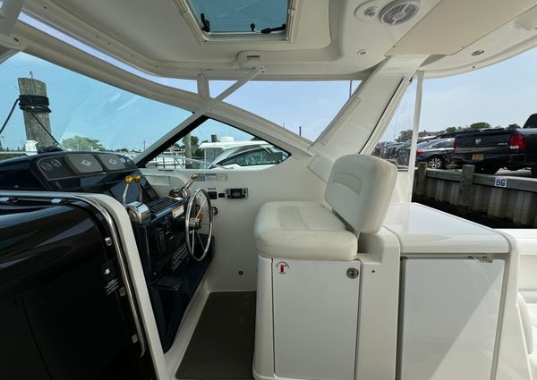 Tiara Yachts 3600 Open image