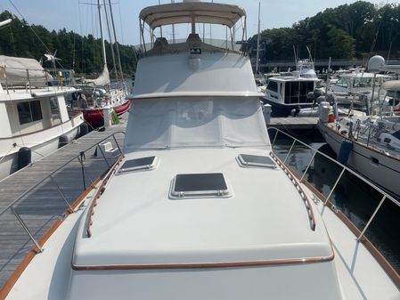 Lyman-Morse Custom Flybridge image