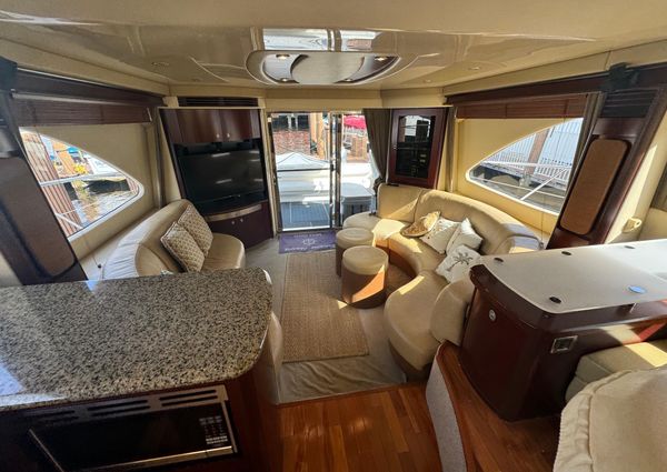 Sea Ray 58 Sedan Bridge image