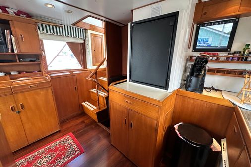 Island Gypsy Flush Aft Deck Trawler-Motor Yacht image