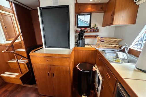 Island Gypsy Flush Aft Deck Trawler-Motor Yacht image