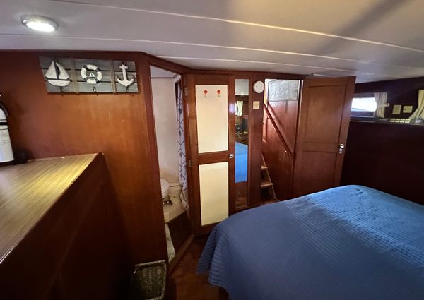 Island Gypsy Flush Aft Deck Trawler-Motor Yacht image