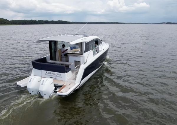 Sealine C335V image