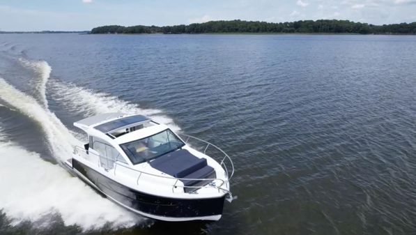 Sealine C335V image