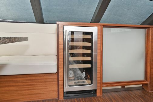 Hatteras 60 Motor Yacht image