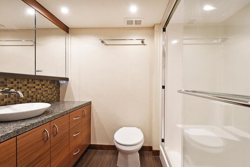 Hatteras 60 Motor Yacht image