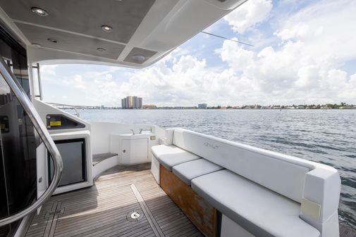 Azimut 45 Flybridge image