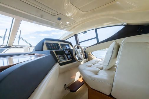 Azimut 45 Flybridge image