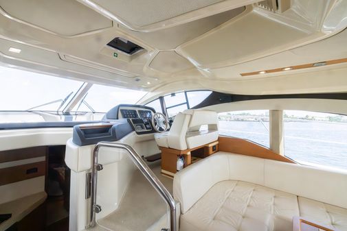 Azimut 45 Flybridge image