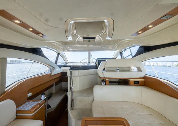 Azimut 45 Flybridge image