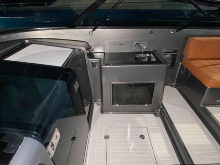 VanDutch 40 image