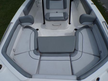 Nauticstar 231-HYBRID image