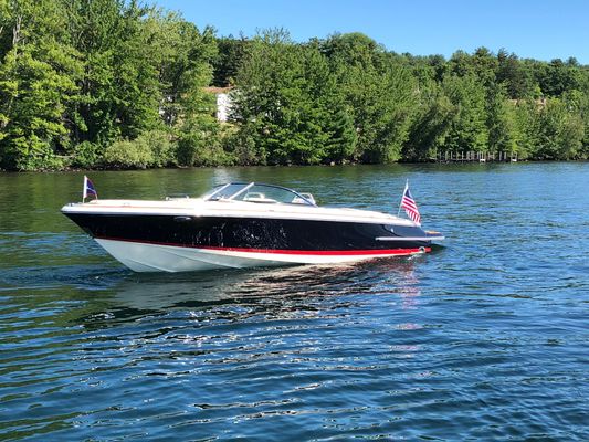 Chris-Craft Launch 23 - main image