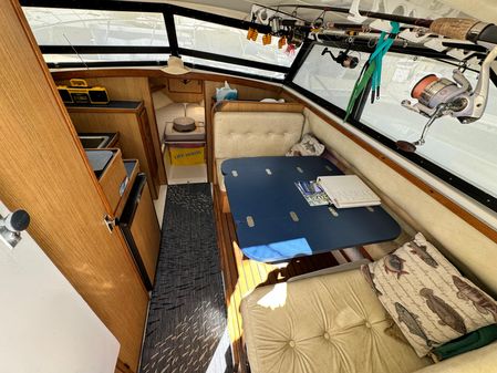 Bertram 28-FLYBRIDGE-CRUISER image