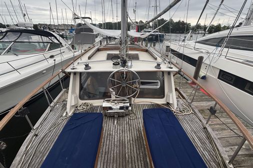 Nauticat 33 image