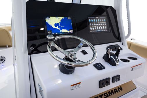 Sportsman OPEN-302-CENTER-CONSOLE image