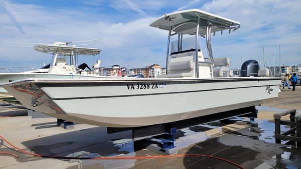 Bay Rider 2460