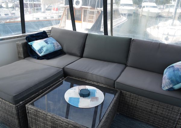 Carver 356 Aft Cabin Motor Yacht image