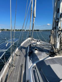 Hallberg-Rassy 62 image