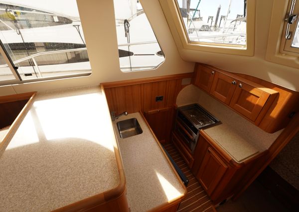 Mainship 34 Trawler image