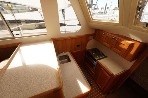 Mainship 34 Trawler image