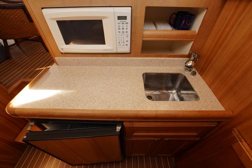 Mainship 34 Trawler image