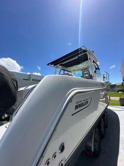 Boston Whaler 315 Conquest image