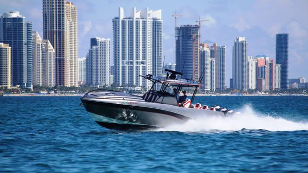 DEEP IMPACT 39' Four Engines Mercury Mercury Verado 300 Hp