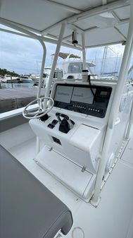 Jupiter 31 Center Console image