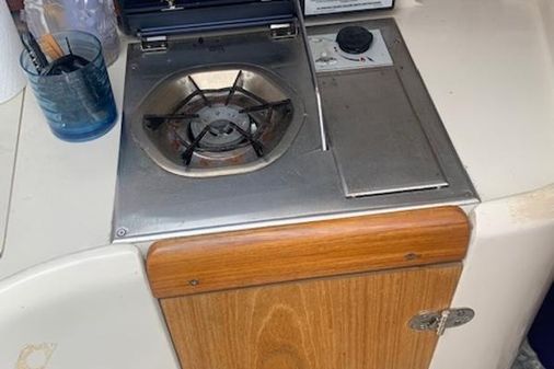 Hunter 26 image