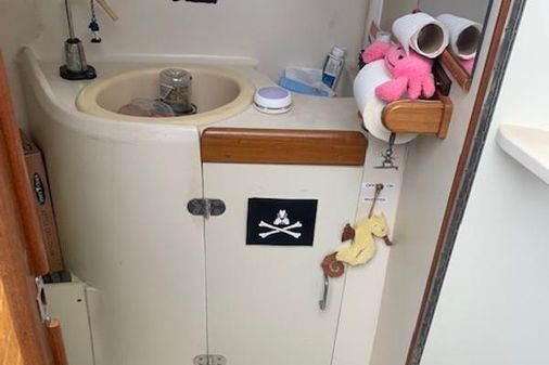 Hunter 26 image
