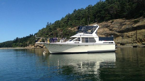 Tollycraft 40' Sundeck