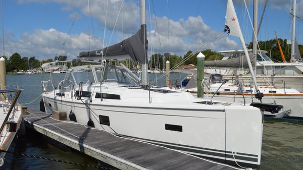 Hanse 388