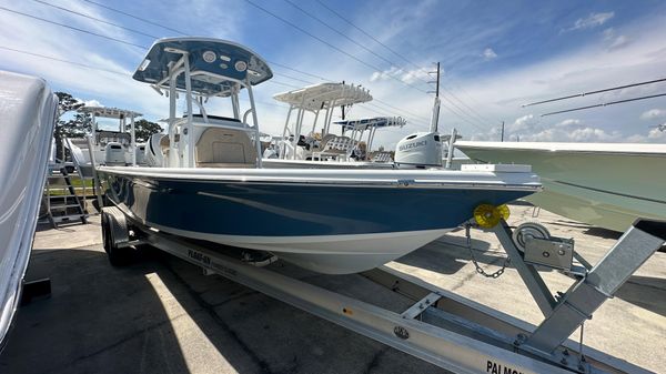 Sea Pro 248 Bay
