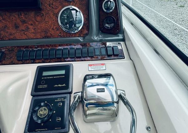 Sea Ray 420 Sundancer image