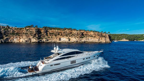 Princess Yachts V65 image