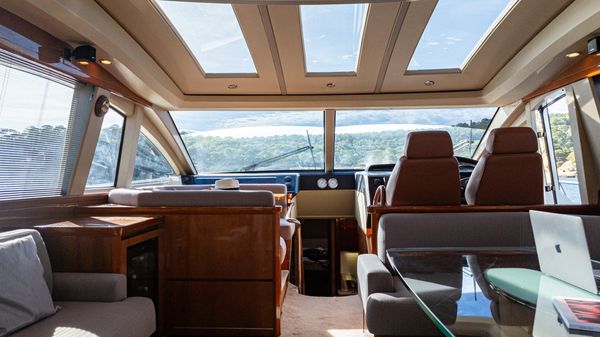 Princess Yachts V65 image