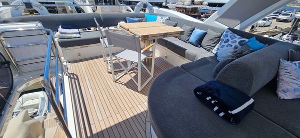 Sunseeker Manhattan 66 image