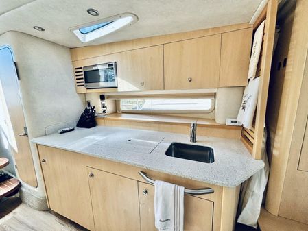 Sea Ray 370 Sundancer image