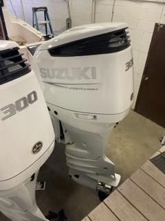True-north 34-OUTBOARD-EXPRESS image