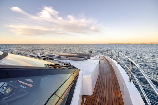 Sunseeker 100 Yacht image