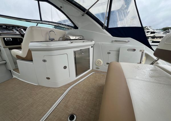 Crownline 294-CR image