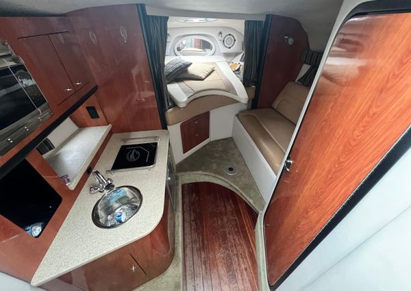 Crownline 294-CR image