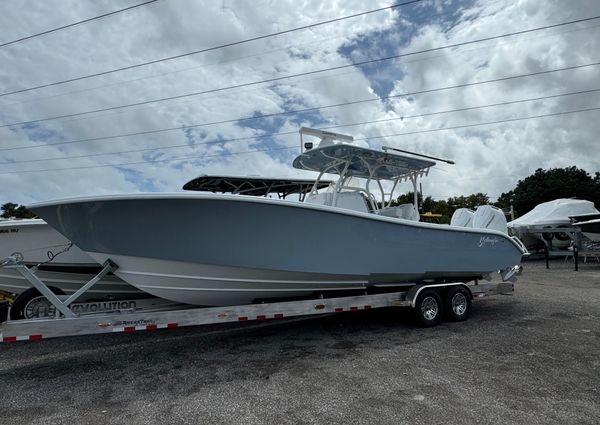 Yellowfin 32 image