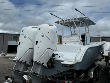 Yellowfin 32 image